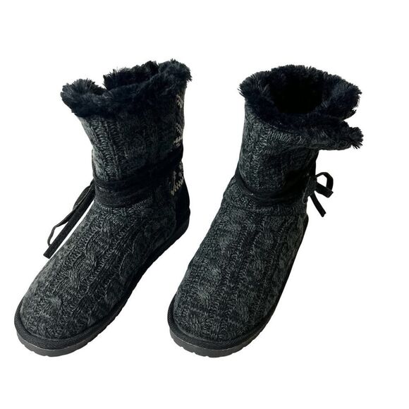Mukluks Cable Knit Weave Black Fabric Boot Womens 9 Mid Calf Pull On Flat Bootie - Picture 2 of 11